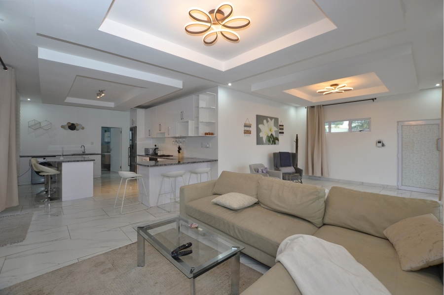 2 Bedroom Property for Sale in Kenridge Western Cape
